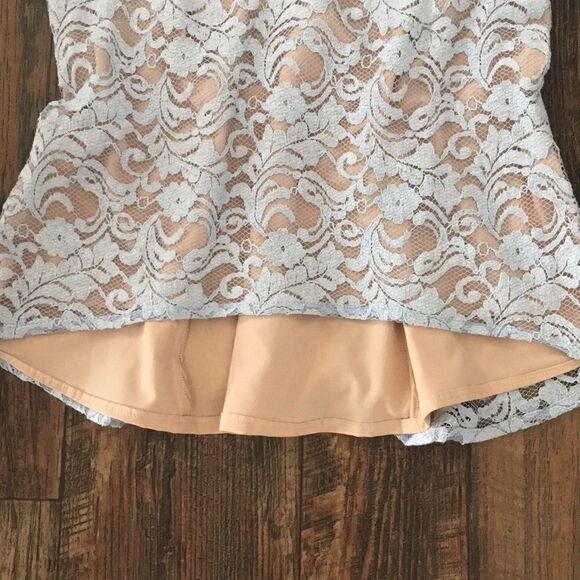 BCBGMAXAZRIA | Lt Blue/Nude Cacey Lace Top | XS - Picture 4 of 8
